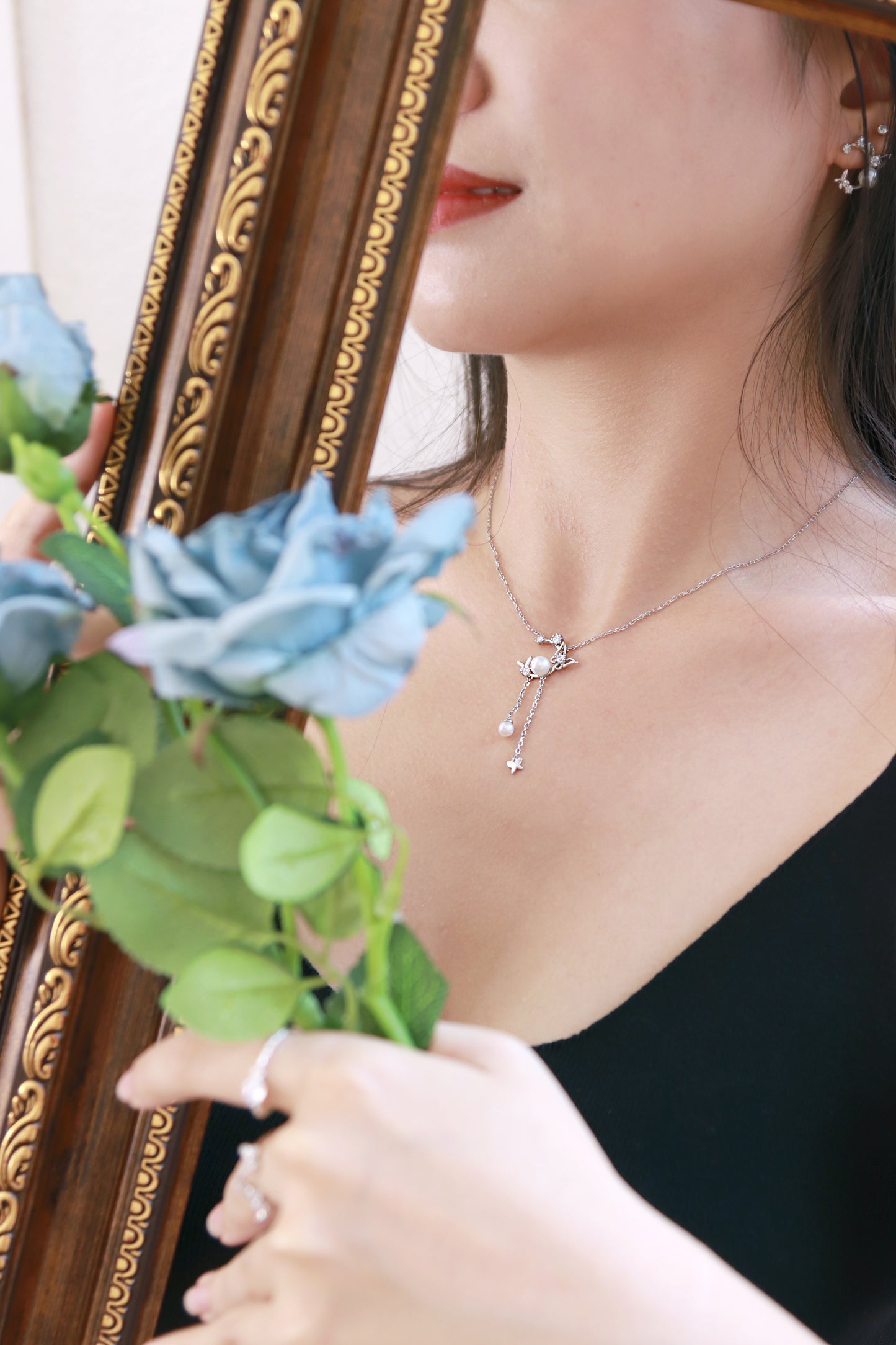 Gentle Breeze Dancing Necklace- Silver - Wishe19